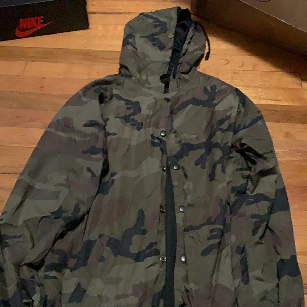 Obey large windbreaker